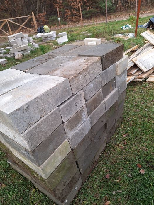 Bloczki fundamentowe B20