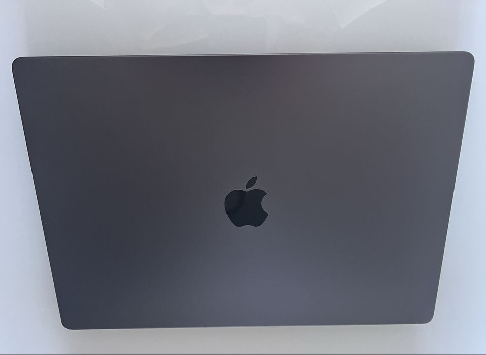 Macbook Pro 16” M3 Max 64GB CPU 16-core, GPU 40-core, 2TB SSD, LR XDR