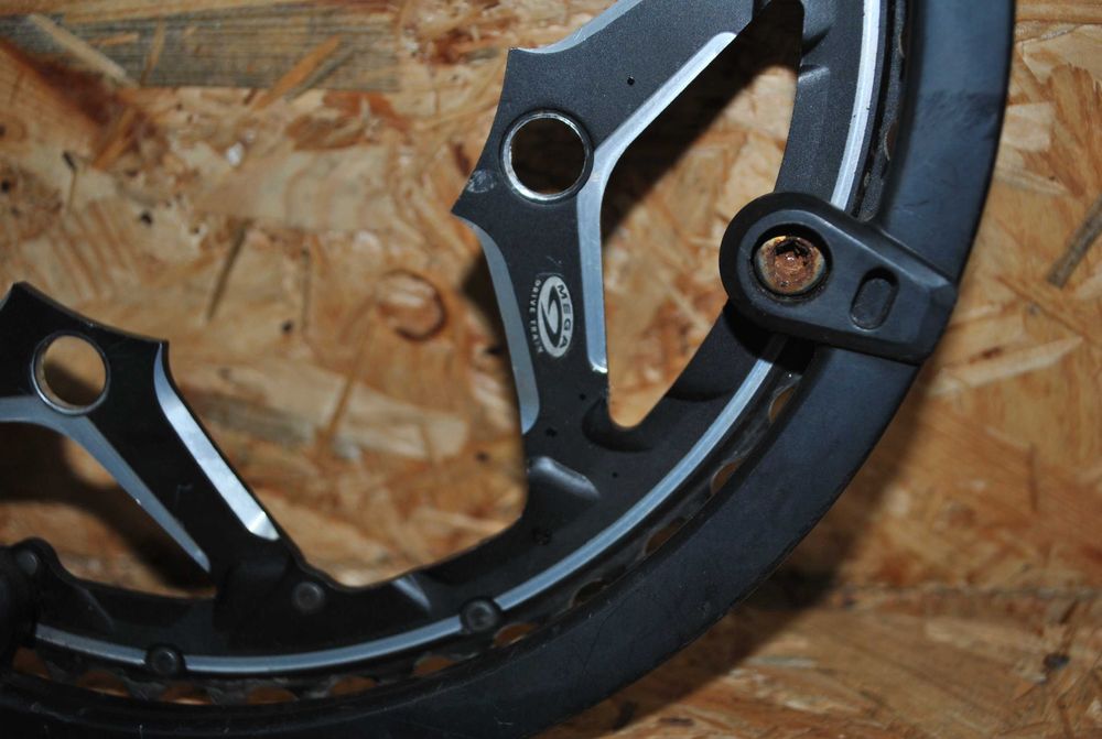 Trekingowa zebatka Shimano XT sgx U-48S plus osłonka rower