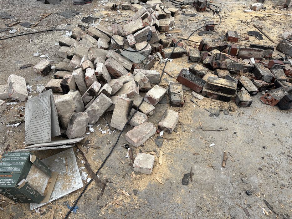 Oddam gruz , cegły , tynk, beton mix