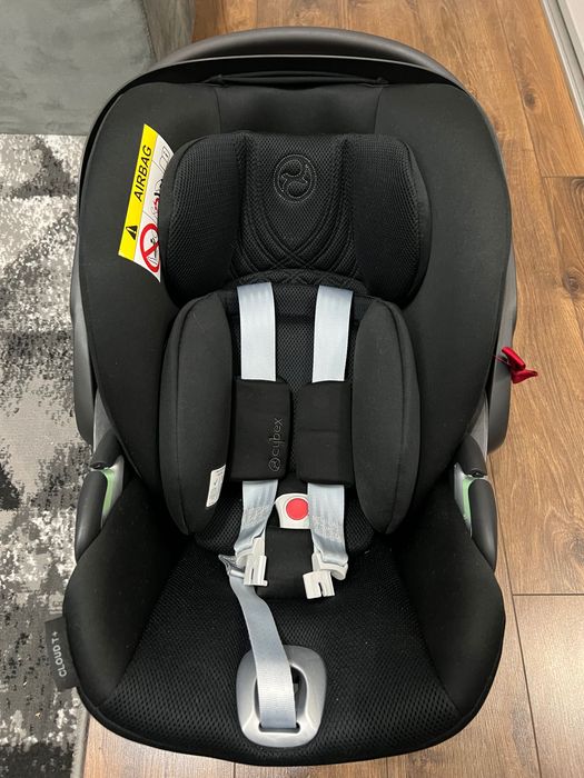 Fotelik CYBEX Clout T I-Size + baza obrotowa