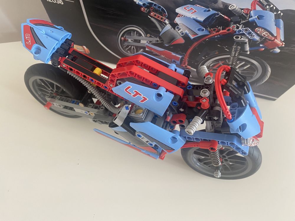 Lego Technic 42036 Miejski motocykl