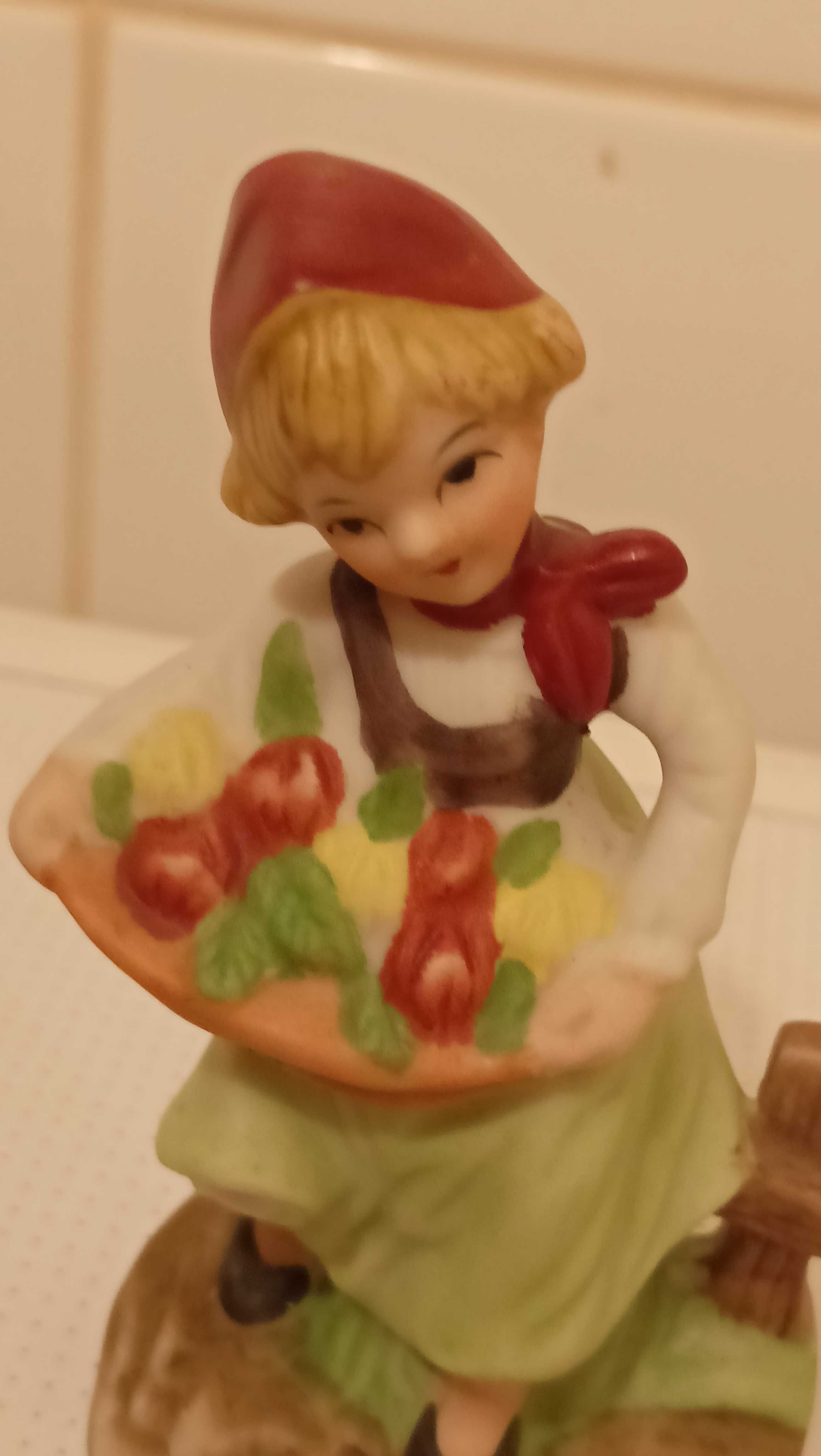 Figurka porcelanowa Cappodimonte dziewczyna z jabłkami