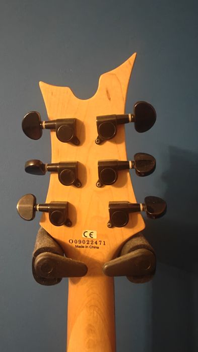 Piękna ustawiona - Gitara elektryczna Dean Vendetta - super stan - HH