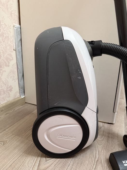 Пилисос KARCHER VC 2 Premium