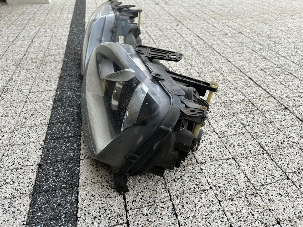 Przednie lampy vw amarok
