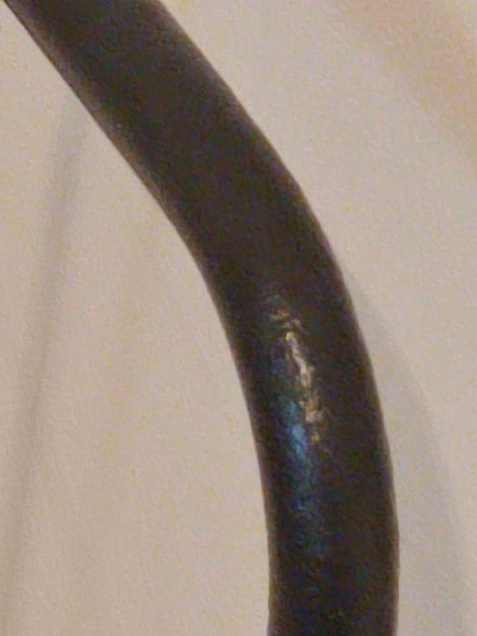Cama de ferro forjado cinzento escuro