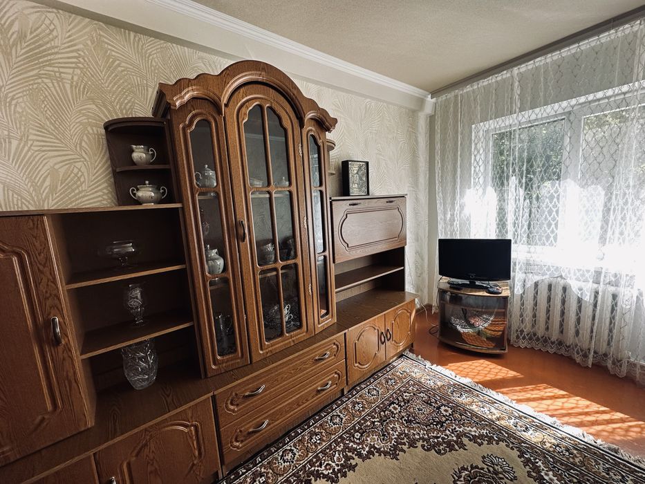 В районе  ТЦ «Орбита» Сдам 2х комн. кв-ру. 2 этаж, Космонавтов, 26