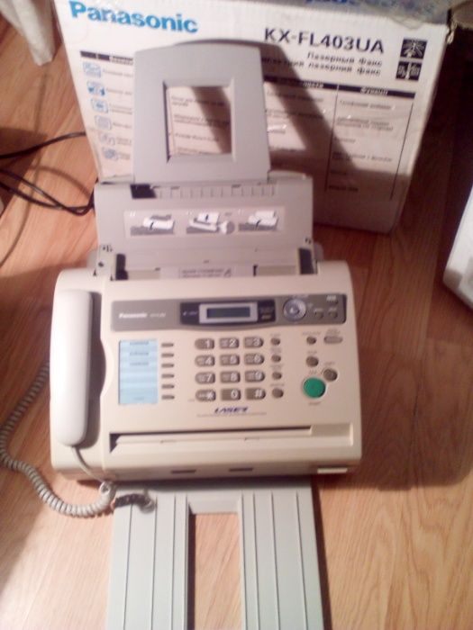 Продам факс Panasonic KX-FL403UA