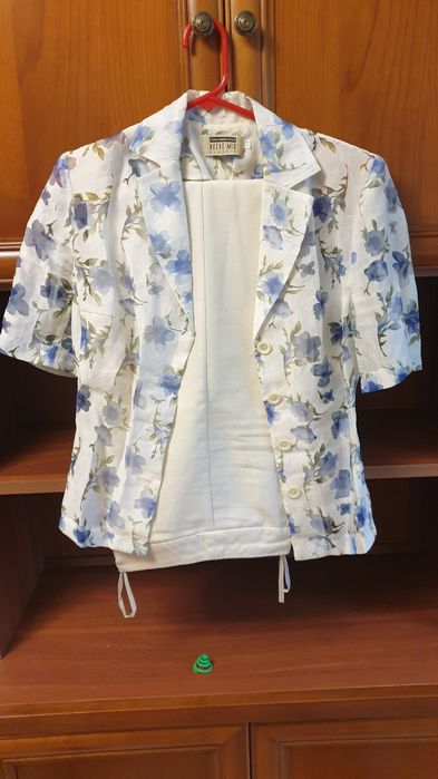 Жіночий костюм літній