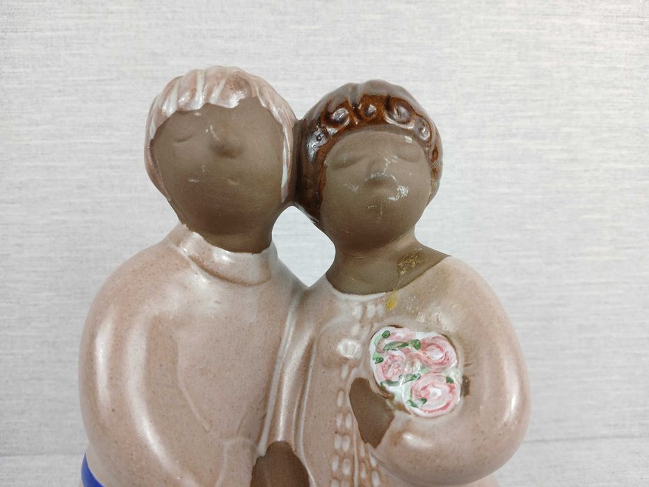 Ceramiczna figurka zakochanej pary Szkliwiona JIE Gantofta Szwecja
