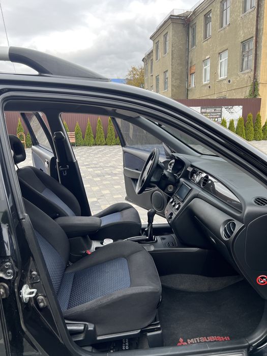 Mitsubishi Outlander 1 2008 Офіційний 135пробігу