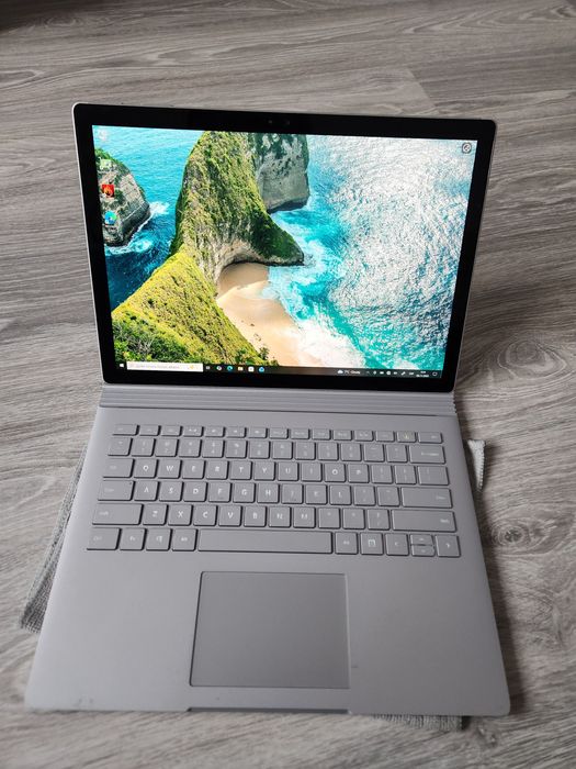 Microsoft Surface Book 13.5"_Core i7-6600U_16Gb_512gb_GeForce 940M