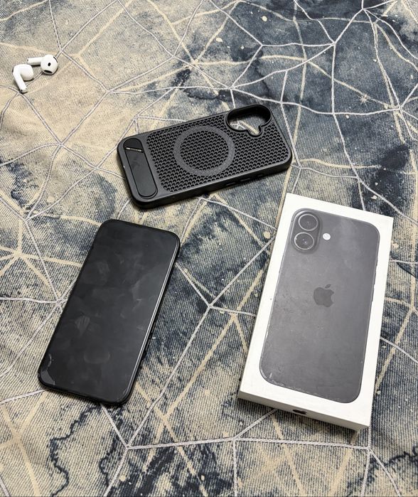 Телефон Iphone 16 256gb