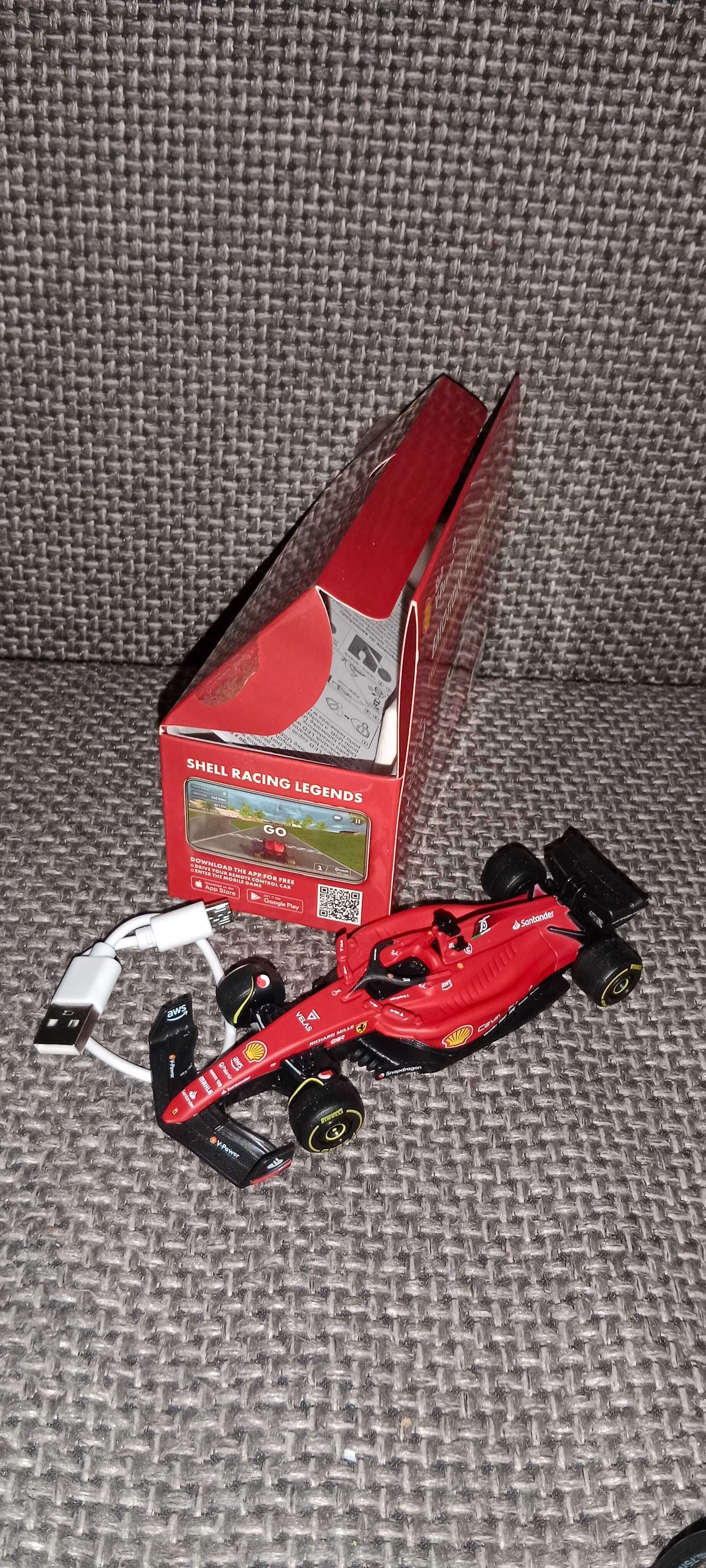 Miniaturowy zdalnie sterowany Ferrari F1-75 Shell V-Power 2023