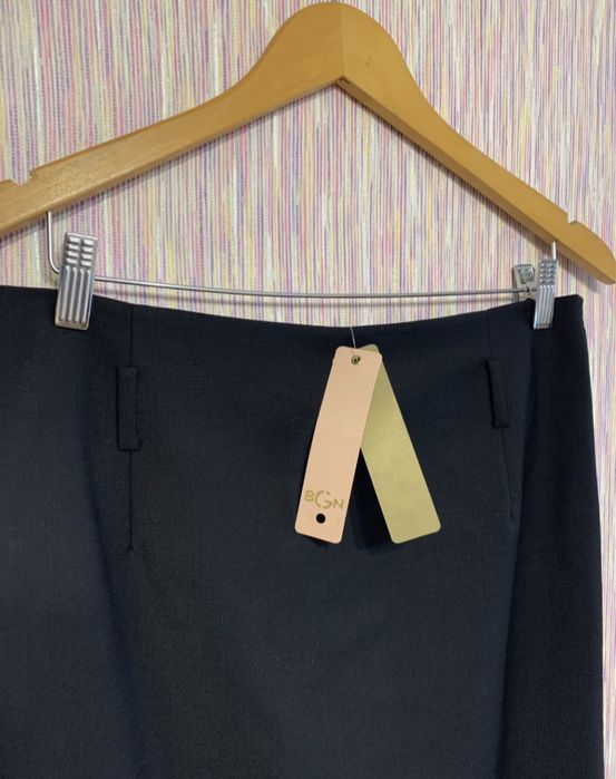 BGN спідниця. Тонка вовна. Розмір S 44