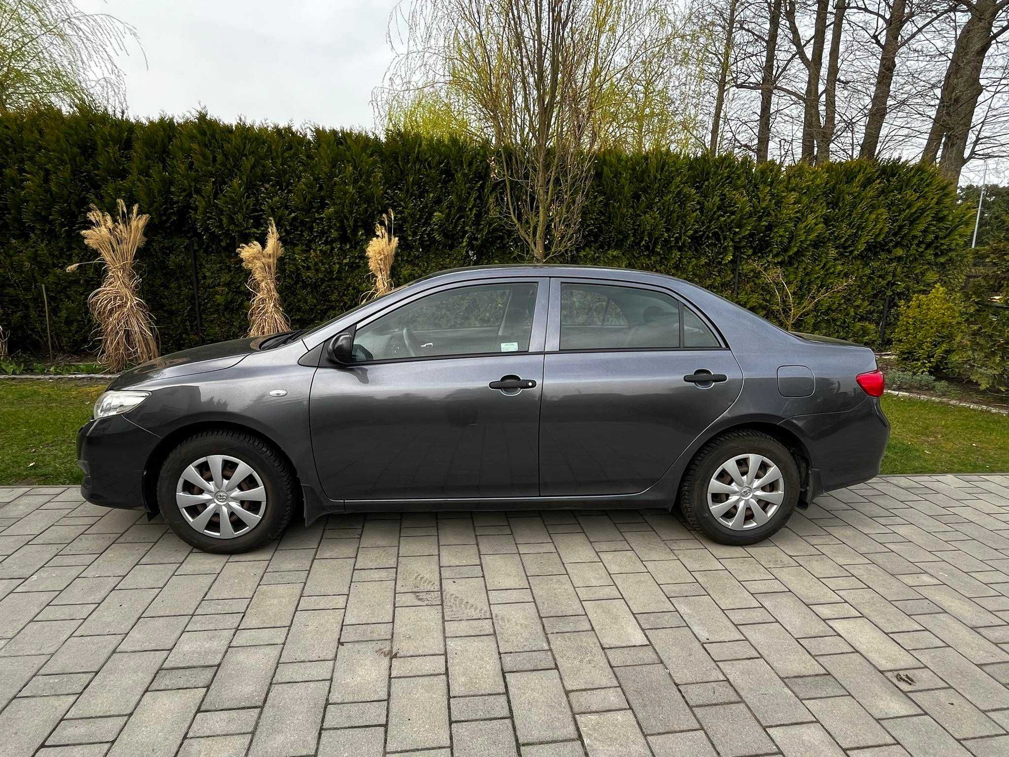 Toyota Corolla 1,4 2008r benzyna, niski przebieg, BEZWYPADKOWA