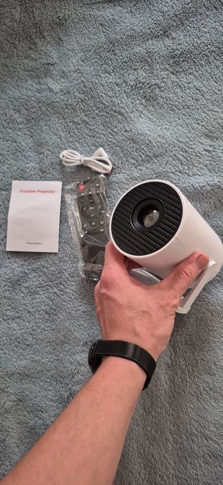 Проектор портативний