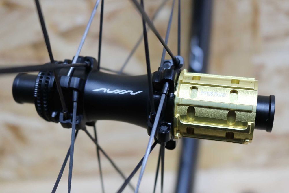 Bicicleta Rodas disco carbono Avian CR5 DB - Peso 1000 gramas! Novas!