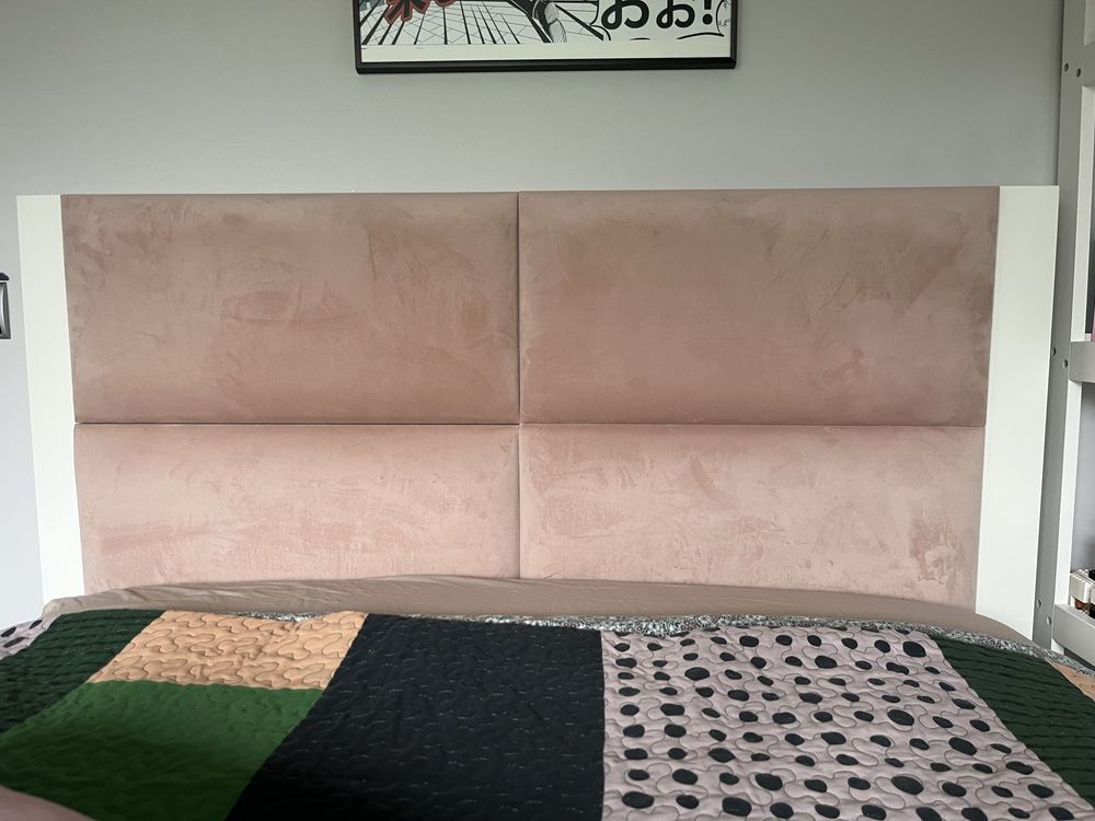 Białe łóżko Malm Ikea ze stelażem i tapicerką 120x200cm.
