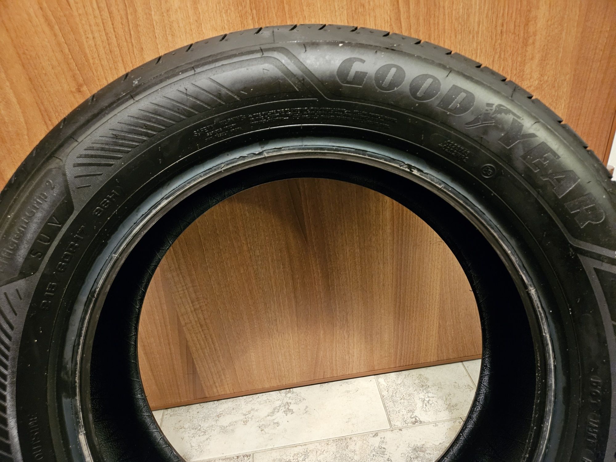 Jak nowe 4 Opony letnie 215/60/R17 96H Goodyear Efficientgrip 2 SUV