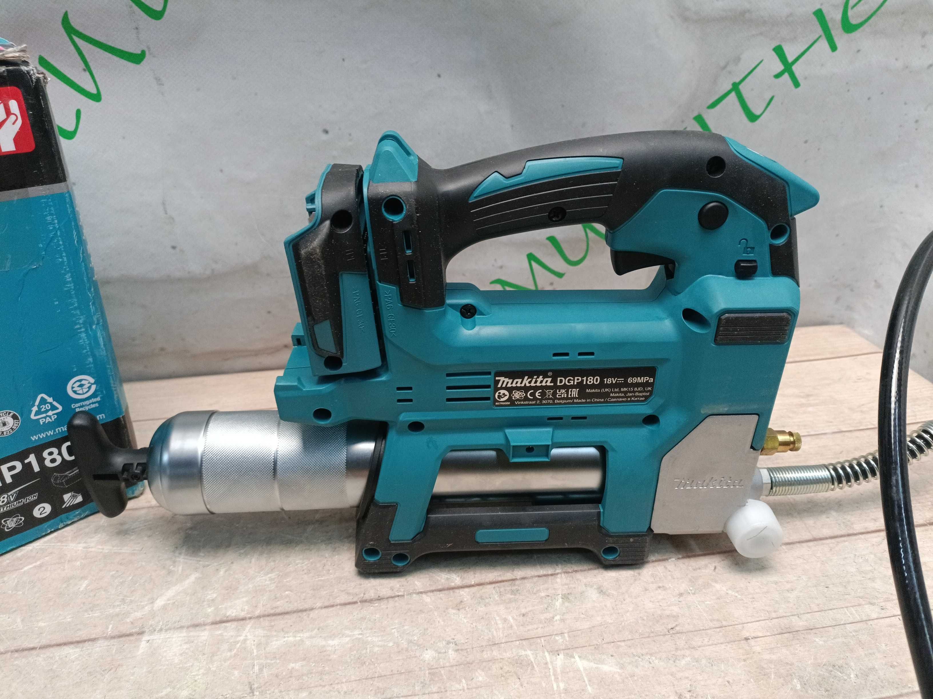 Makita DGP180Z акумуляторний пістолет для змащування 18В