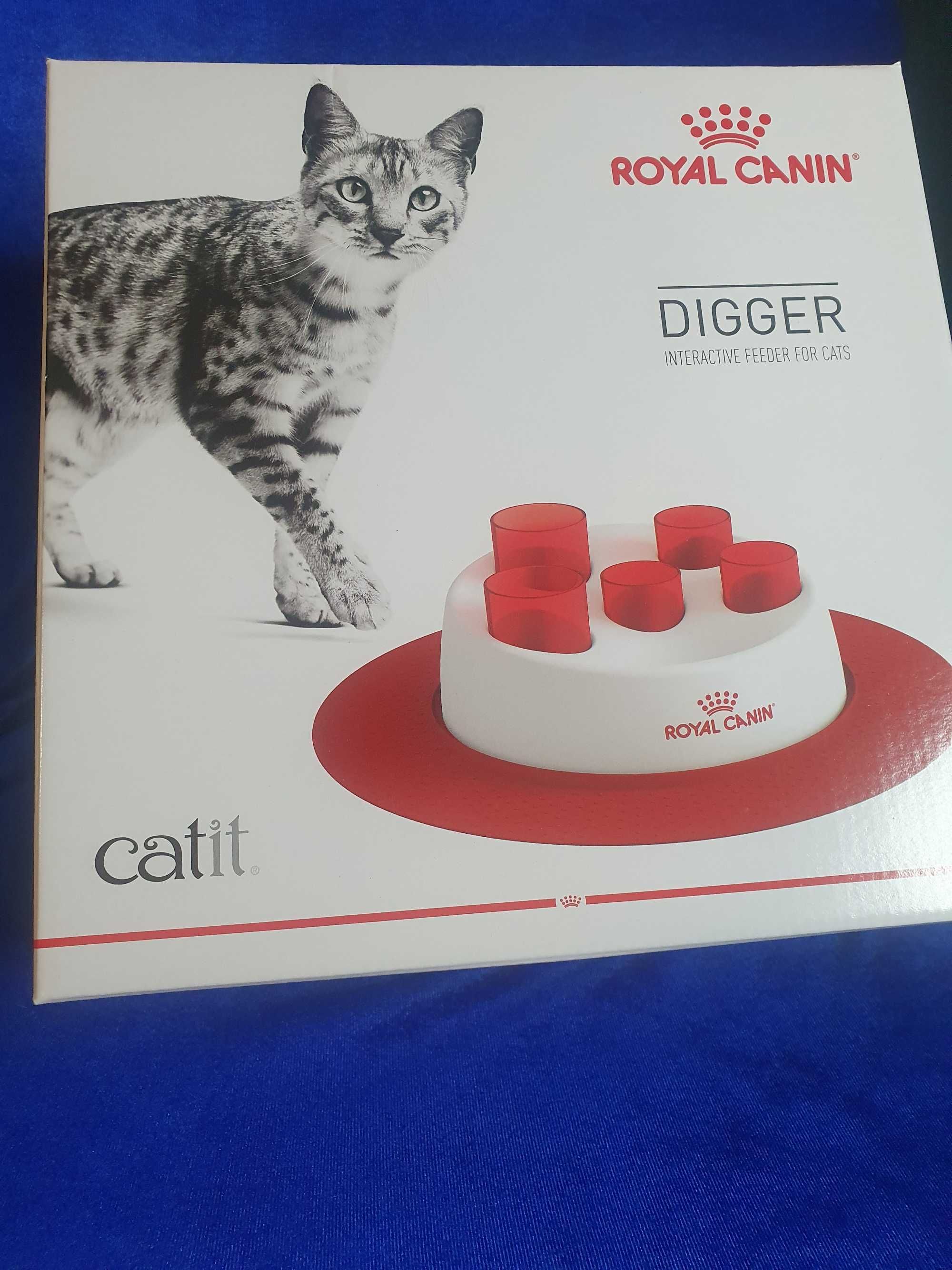 Игрушка-кормушка Royal Canin Digger