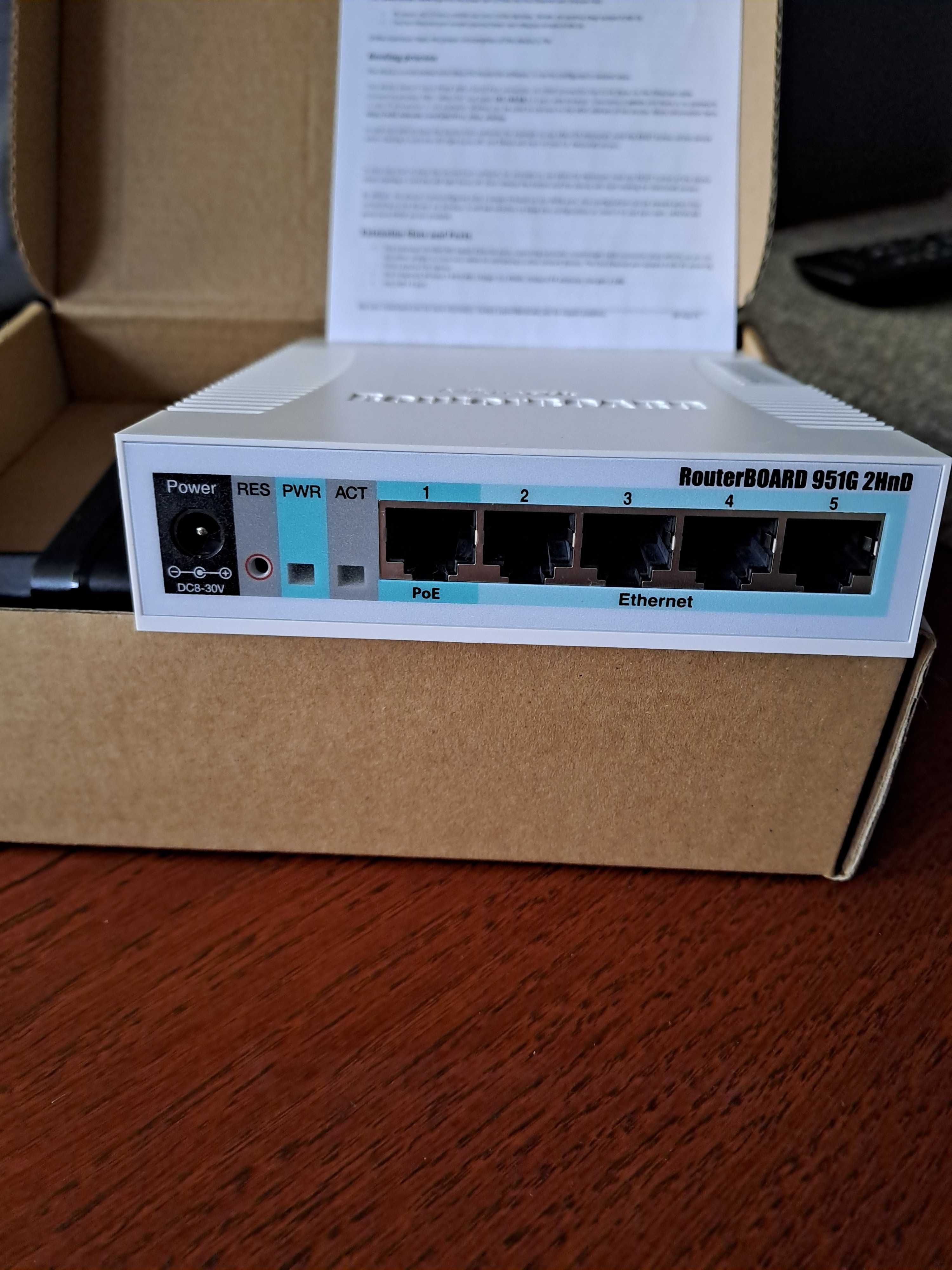 Router MikroTik RB951G-2HnD 5 portów 10/100/1000 Ethernet