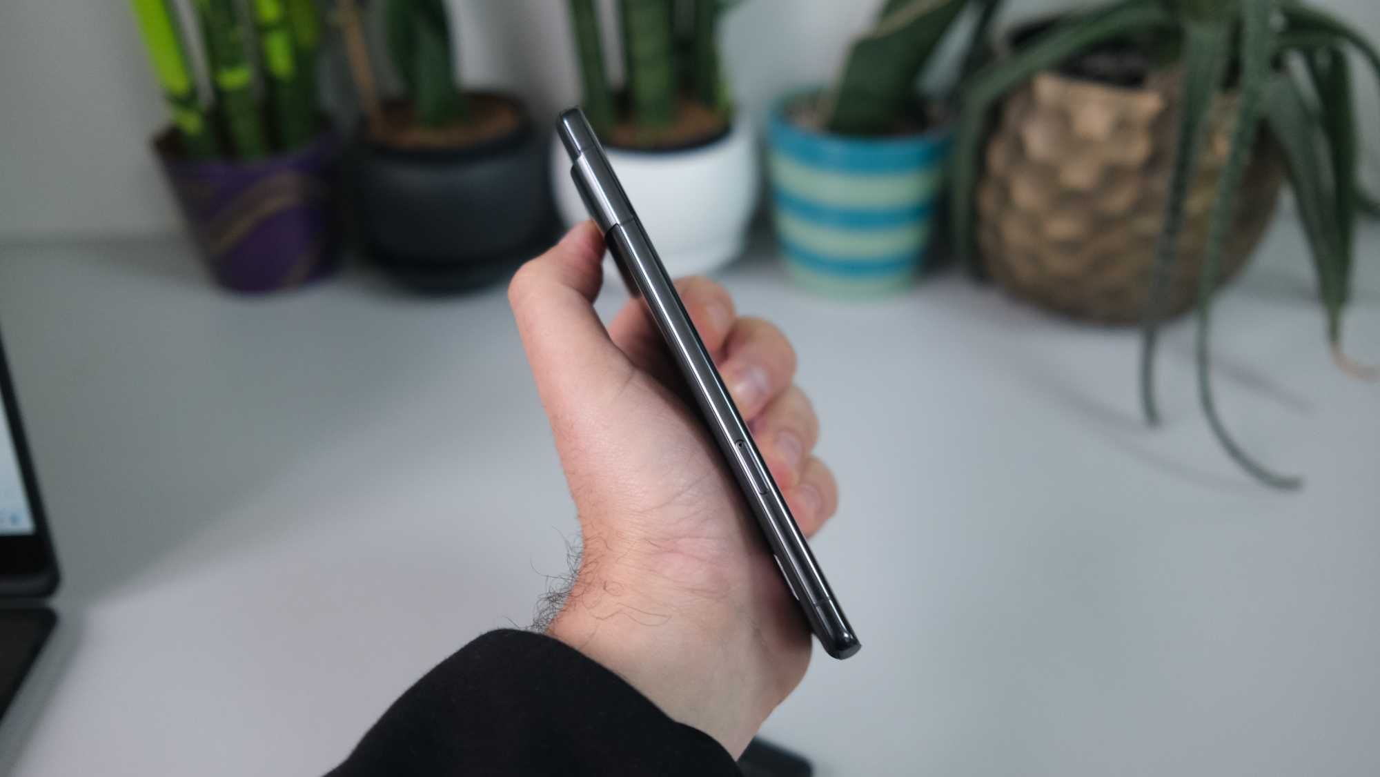Google Pixel 7 Pro 12/128  GB Neverlock Obsidian Уцінка