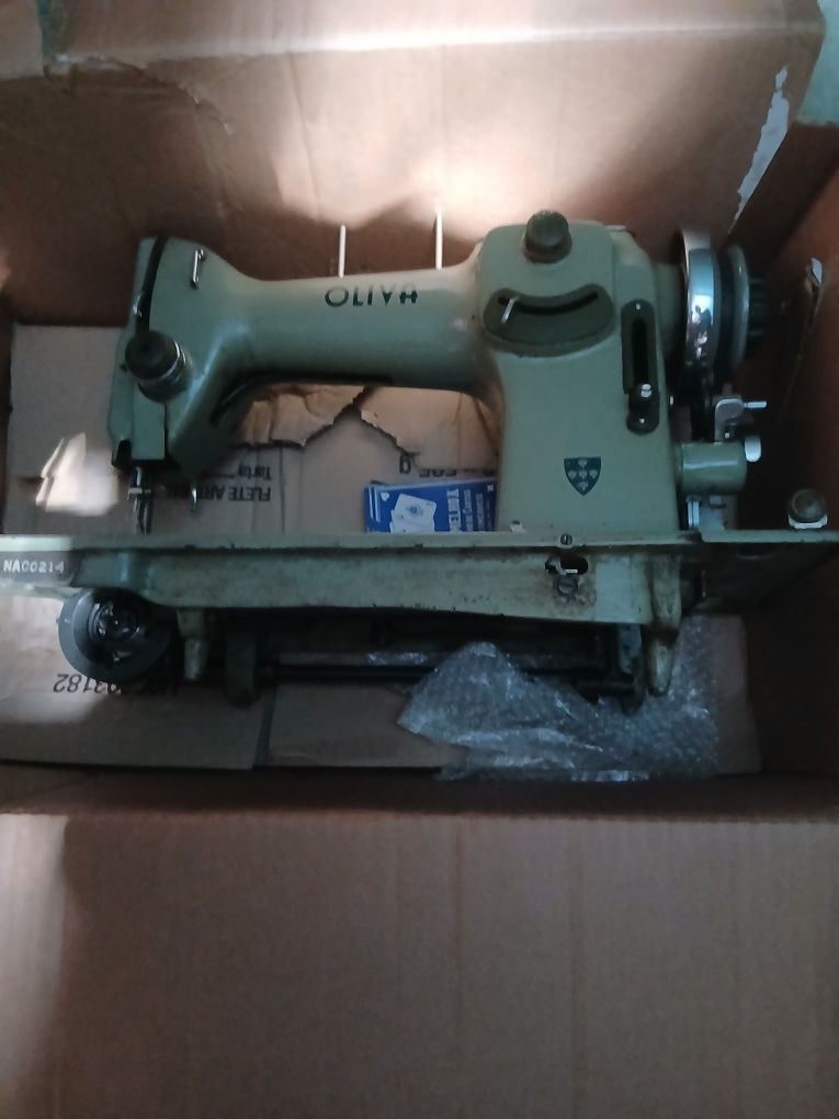 Maquina de costura Oliva
