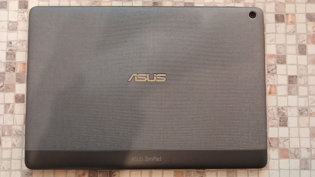 Планшет zen pad Asus  10 P028
