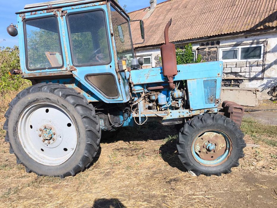 Трактор МТЗ 80.На ходу.Много чего к нему тоже продается.