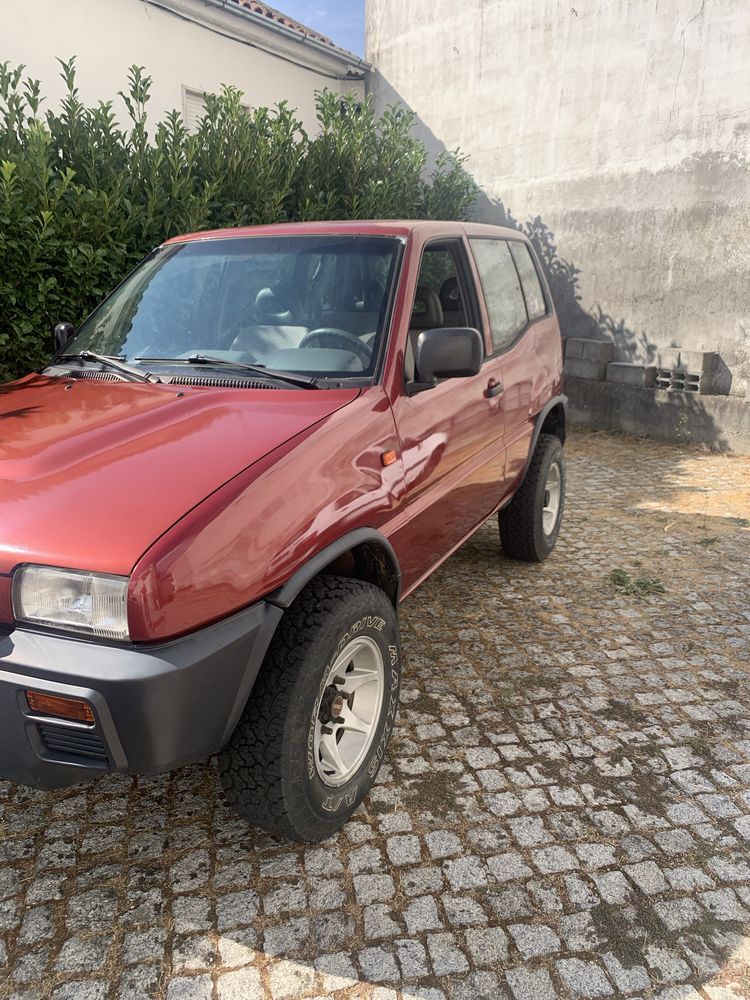 Nissan Terrano 2 slx