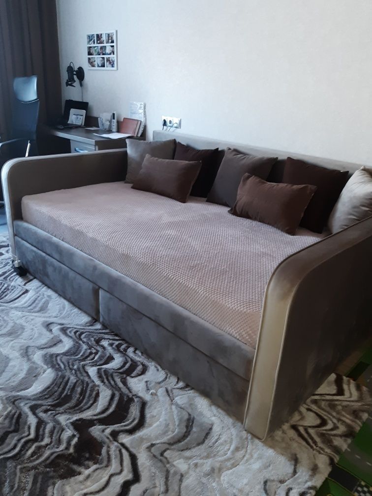 Кровать подростковая с матрасом 120×200