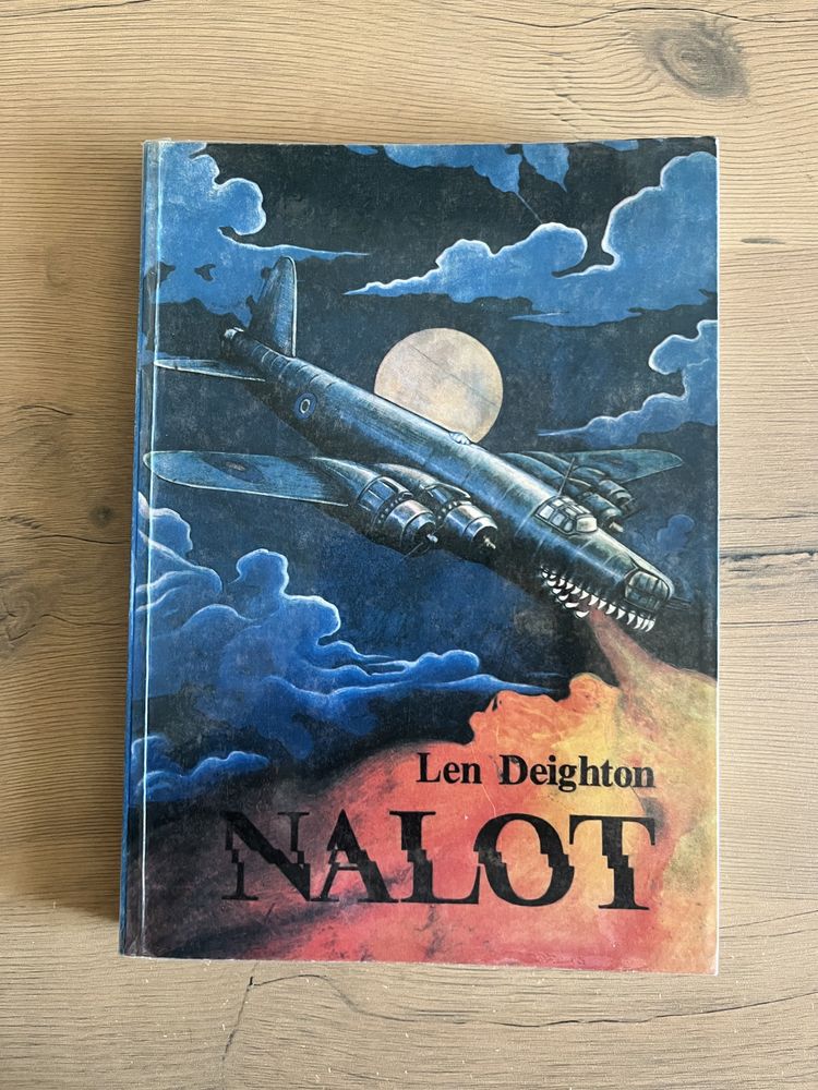Nalot - Len Deighton