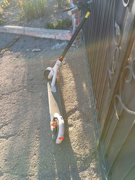 Електросамокат  Мі 3