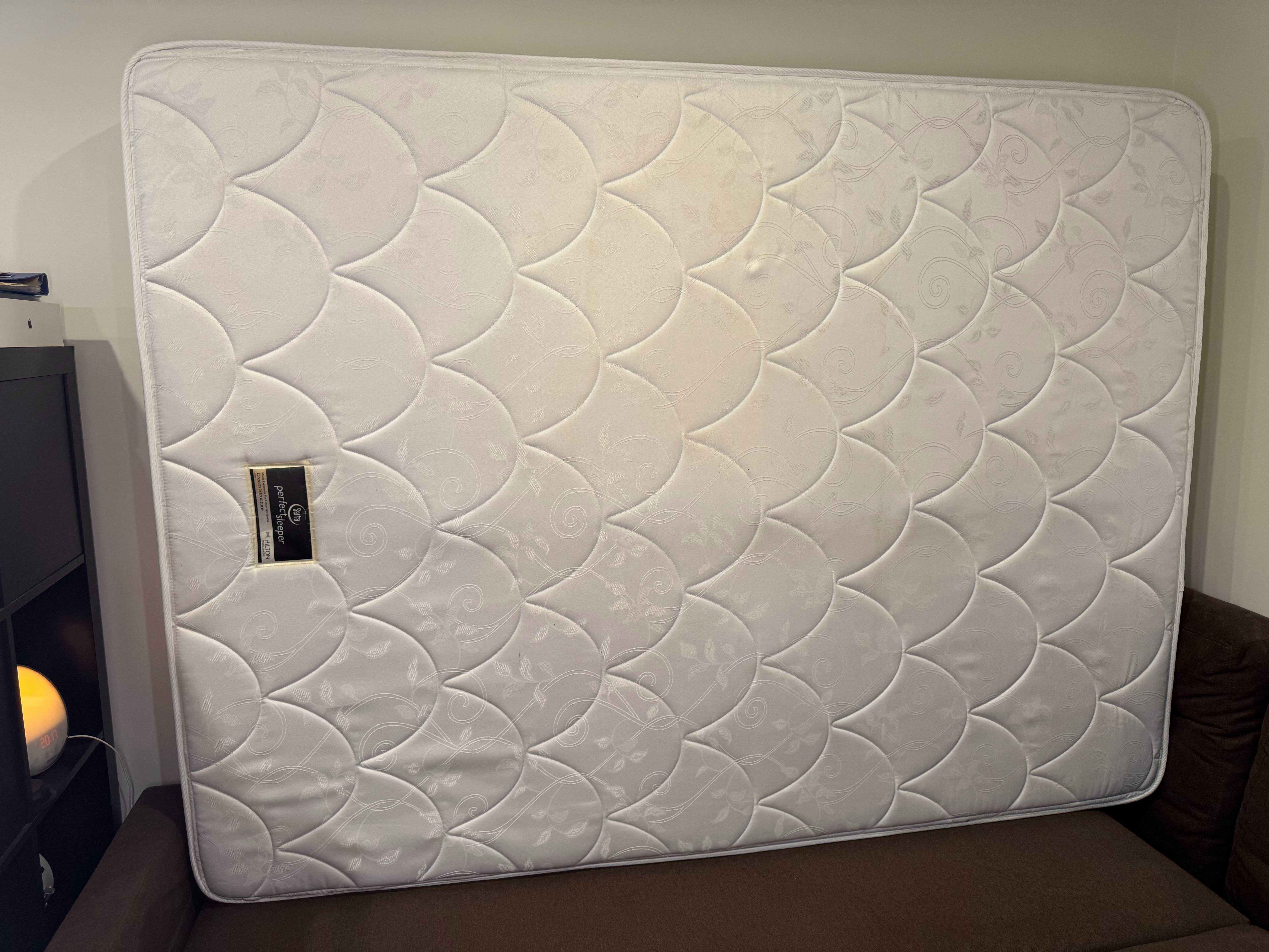 Luksusowy materac z 5-gwiazdkowego hotelu Hilton. 150X200. BDB