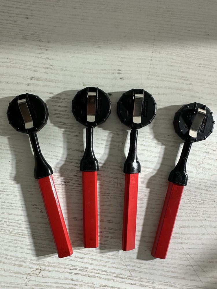 Тримач з олівцем CH Hanson PencilPull XL