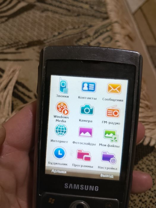 Кнопочний телефон в норм.роб.стані