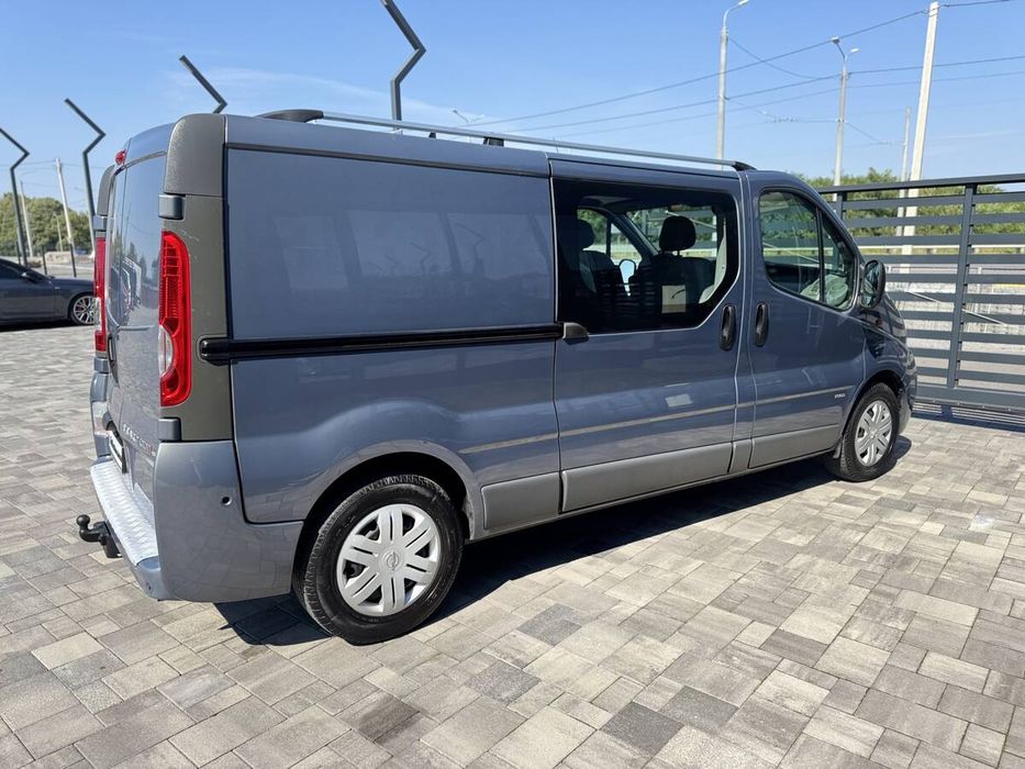 Opel Vivaro 2014 freshauto