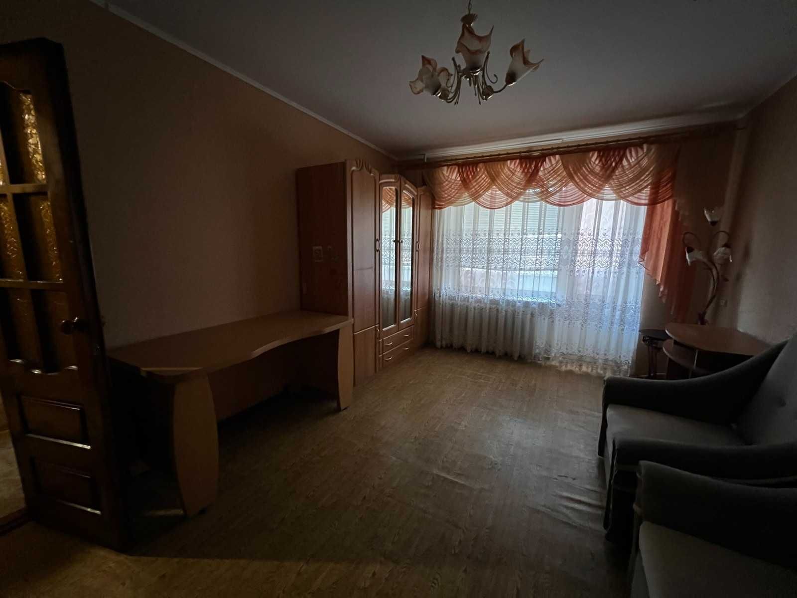 Продам 3-х кімнатну квартиру