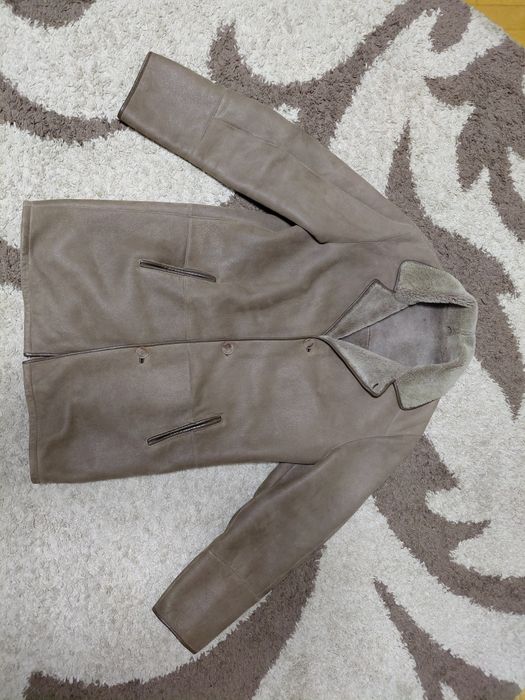 Дублянка чоловіча, розмір L, в дуже хорошому стані, легка, тепла.. При