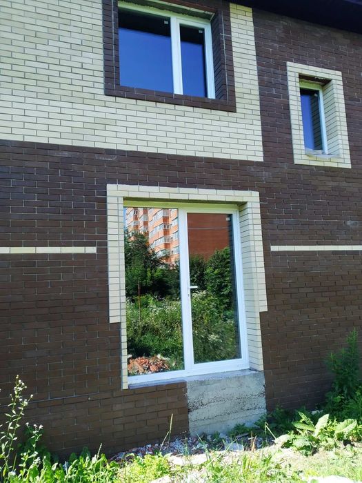 Таунхаус возле завода Электрон.Остання частина.