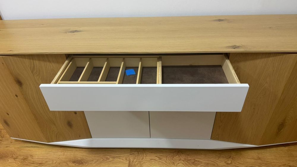 Móvel aparador como novo