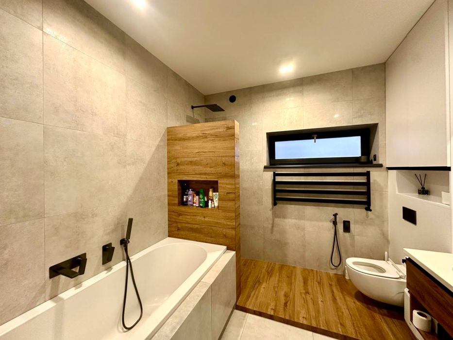 АВТОНОМНИЙ Сучасний будинок у Лісовій Бучі з ремонтом ! 11 соток !!