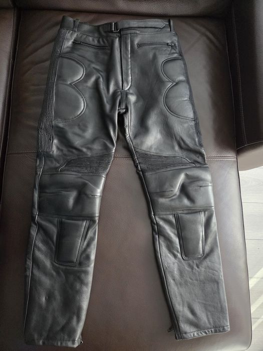 Calças em couro para moto