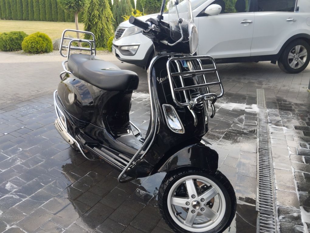 Skuter Piaggio Vespa 125 cm . Tanio