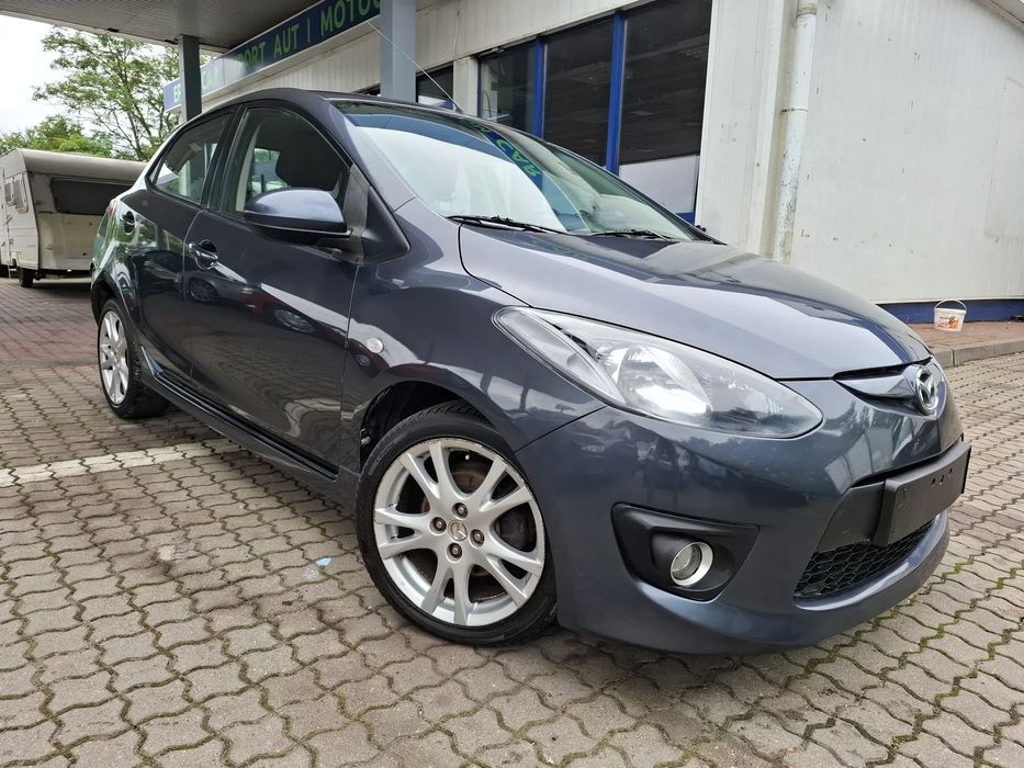 Mazda 2 Klimatyzacja bogata wersja