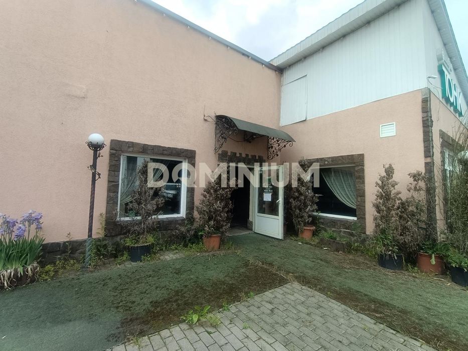 Здається комерційне приміщення в самому центрі Хуста (Тонік)