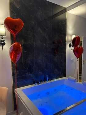 Apartament 2-4os de luxe JACUZZI  Gdynia niedaleko plaż WOLNE TERMINY